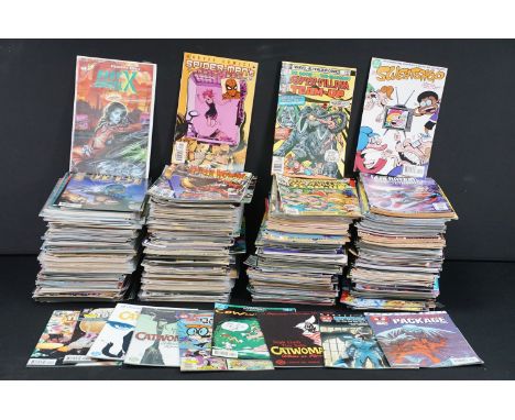 Comics – Around 450 Modern Age – Bronze Age comics featuring DC, Vertigo, Dark Horse, Marvel, Image etc to include Justice Le