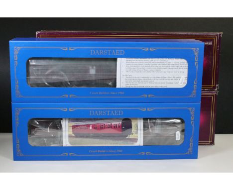 Two boxed Darstaed O gauge MK1 Suburban maroon unlined coaches to include D23-1-2 BS2 and D23-3-2 CL2 plus 2 x boxed MTH Elec