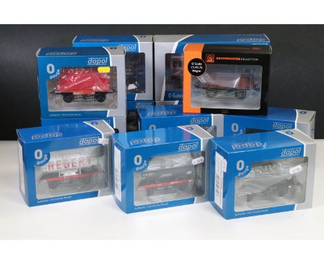 11 Boxed Dapol O gauge items of rolling stock to include 7F-063-005 Class B Anchor Mounted Tank Midland Tar Distillers 881, 7
