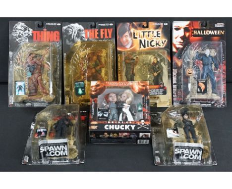 Six carded McFarlane Movie Maniacs figures to include Bride of Chucky Deluxe Boxed Set Chucky &amp; Tiffany (torn piece to en