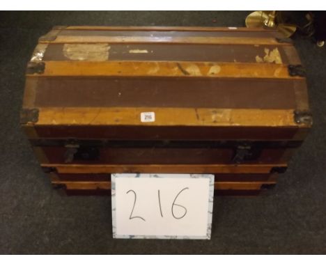 DOME TOP TRUNK