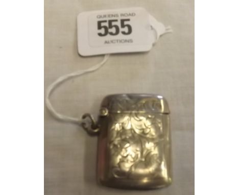 A SCROLL ENGRAVED SILVER VESTA CASE - B'HAM 1910