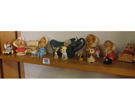 SHELF WITH GREEN SOFA JUG, PENDELFIN MUSIC GROUP &amp; OTHER MUSICAL ANIMALS