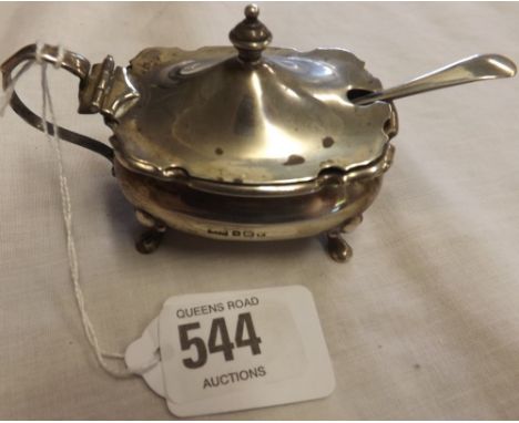 A SILVER MUSTARD POT 1929 WITH B.G.L &amp; MUSTARD SPOON - CHESTER 1900