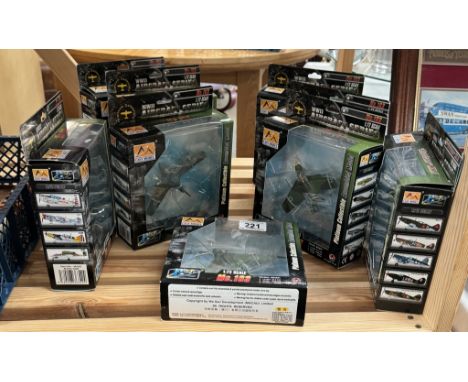 9 Boxed WWII aircraft aircraft series 1/72 scale model planes