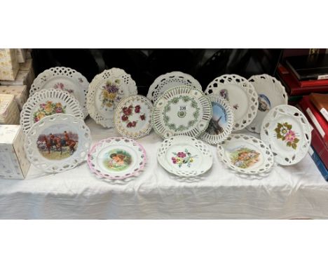 A quantity of vintage ribbon plates