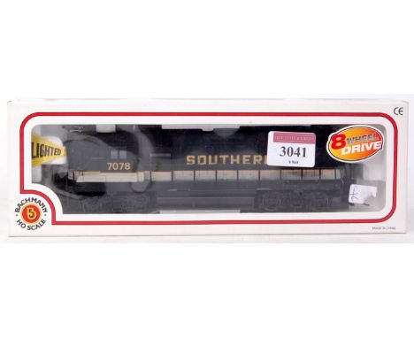 Collection of H0 American outline locomotives, Rivarossi 4-6-6-4 'Challenger' steam engine and tender 'Union Pacific' (G-BG) 
