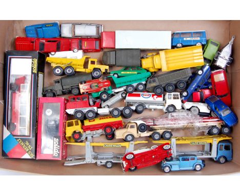 Quantity of loose Solido of France diecast vehicles, mixed subjects to include commercial, military, saloons and public trans