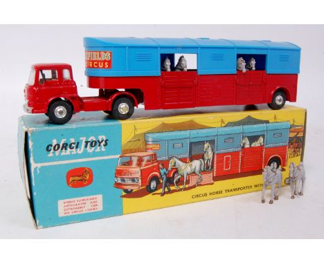 Corgi Toys, 1130, Chipperfields Horse Transporter, red Bedford TK truck with red and light blue transporter, spun hubs, 6 gre