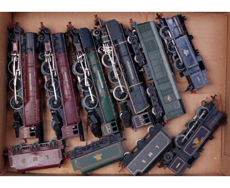 8 Hornby Dublo 3-rail items 2x 'Duchess of Atholl' engines, 1 tender, 'Duchess of Montrose' engine and tender, 2x 0-6-2 tank 