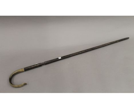 A 19th century horn handled walking stick. 87 cm long.