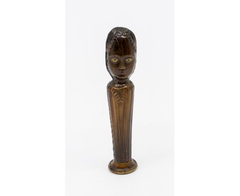 A Georgian era, late 18th century carved horn pipe tamper, with screw off lid and compartment for a metal cleaning rod. The c