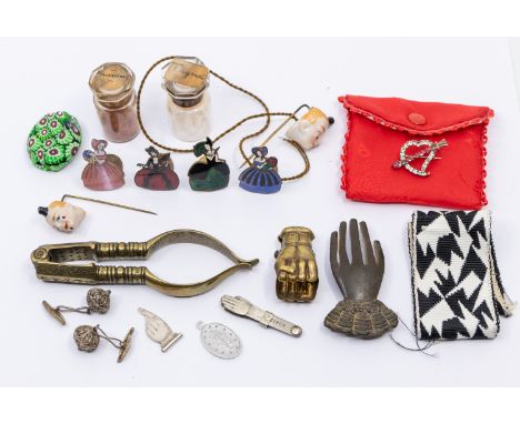 A mixed lot to include; a Georgian period novelty pin brooch in the shape of a hand with ruffled sleeve end, no pin, approx. 