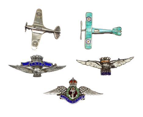A good selection of WW1 / WW1 military aviation sweetheart brooches. To include:  2 x WW1 era silver and enamel Royal Naval A