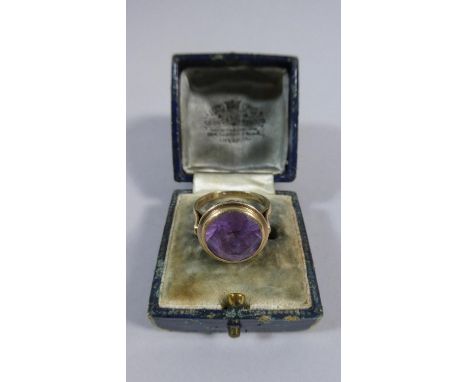 A 9ct Gold and Amethyst Dress Ring, 4.7g 