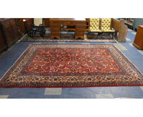 A Persian Handmade Isfahan Carpet, 303 x 212cm 
