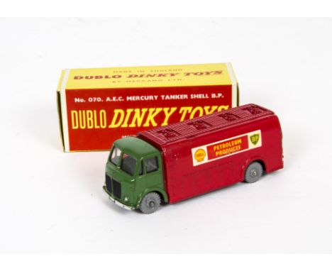 A Dublo Dinky Toys 070 AEC Mercury Tanker Shell BP, green cab, red tank, grey plastic wheels, in original box, E, a few small