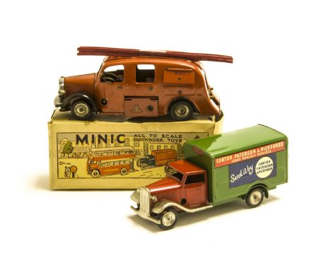 A Tri-ang Minic 22M Carter Paterson Delivery Van, tinplate clockwork model, red cab, green back, in Delivery Van box lightly 