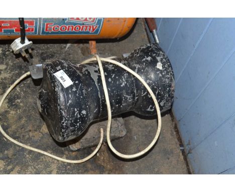 Electric bench grinder