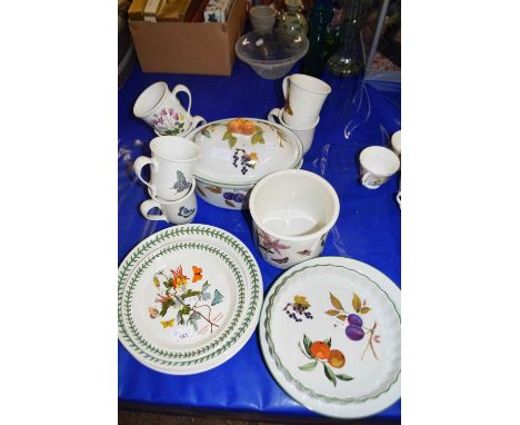 MIXED LOT, PORTMEIRION BOTANIC GARDEN TABLE WARES TOGETHER WITH ROYAL WORCESTER EVESHAM VALE KITCHEN WARES