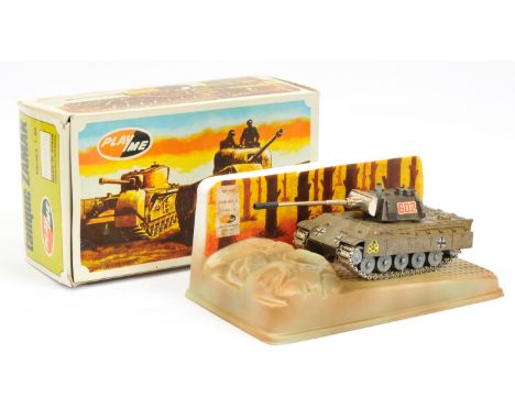 Play Me (Spanish) - (1/48th) scale German Tiger Tank - gold/brass style finish with brown turret, metal rollers and tracks - 