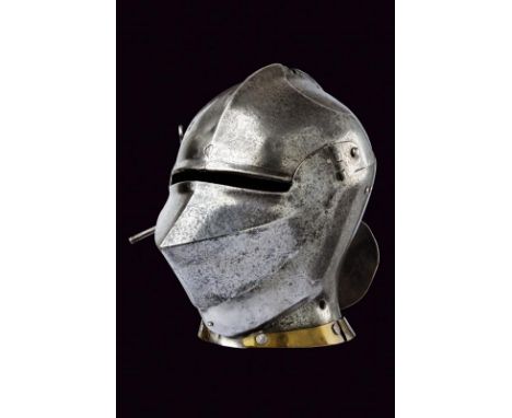 dating: circa 1500 provenance: Italy, Central skull in one piece with a small comb (some small parts missing), with a typical