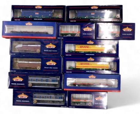 Assorted boxed Bachmann Branch-Line 00-gauge coaches/stock, to include 39-281 Mk1 FK Pullman Kitchen First and 39-291 Parlour