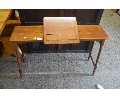 Small Victorian mahogany adjustable reading or music table with lift up centre section, raised on bobbin turned legs, 94cm wi