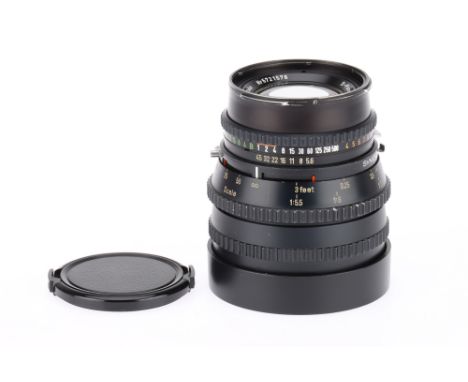 A Carl Zeiss S-Planar T* f/5.6 120mm Lens for Hasselblad black, serial 5721578, barrel F-G, some signs of usage, optics G, wi