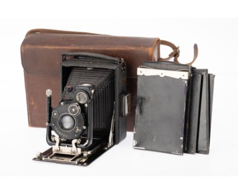 A Welta Plate Film Folding Camera, black, body F-G, latches work intermittently, bellows extends, with Triotar f/6.3 13.5cm l