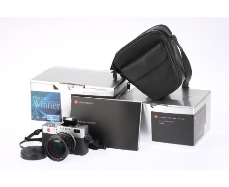 A Leica Digilux 2 Compact Digital Camera chrome, circa 2003, made in Japan, serial no.3015222, with a DC Vario-Summicron ASPH
