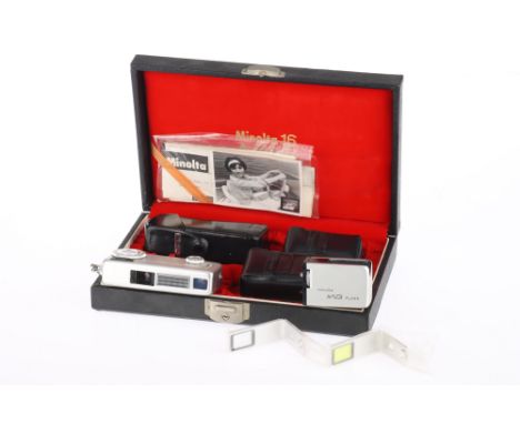 A Minolta 16 MG Sub-Miniature Camera Outfit, silver, serial number 121012, body VG, shutter working, in maker's presentation 
