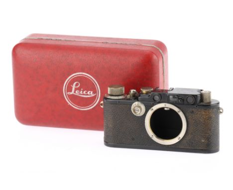 A Leitz Wetzlar Leica III 35mm Rangefinder Camera Body black, 1933, serial no.121222, shutter working, body F, rangefinder pa