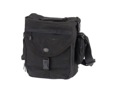 A Tamrac 5607 Ultra Pro 7 Camera Case, condition VG-E