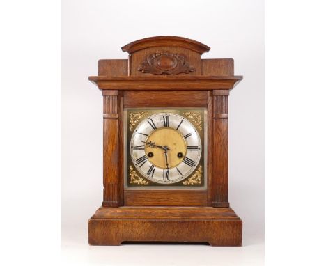 HAC Hamburg American Corporation Mantle Clock. Inlcudes pendulum and key. Height: 38.5cm 