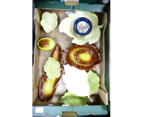 A collection of Carltonware leaf design plates &amp; bowls 