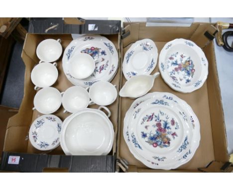Wedgwood Potpourri dinner ware to include 2 open veg, dinner plates, gravy boat &amp; stand, twin handled soup bowls and sauc