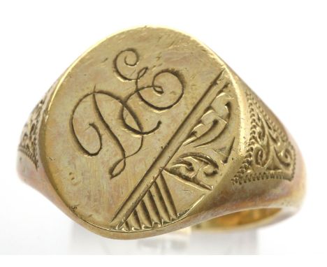 9ct gold signet ring, engraved DE, size U/V, 9.8g. P&amp;P Group 1 (£14+VAT for the first lot and £1+VAT for subsequent lots)