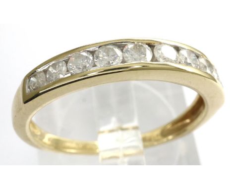 10ct gold ring set with ten diamonds, size O, 2.3g. P&amp;P Group 1 (£14+VAT for the first lot and £1+VAT for subsequent lots