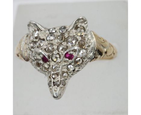Unmarked 15ct gold and silver fox head ring. Set with ruby eyes and rose cut diamonds, size Q/R, 2.0g. UK P&amp;P Group 0 (£6