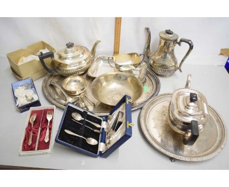 Mixed Lot: Silver plated wares to include tea wares, serving trays, condiment items etc