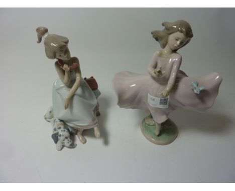 Two Lladro figurines - 'Joy of Life' No. 6412 and 'Chit Chat' No. 5466 Condition Report Click here for further images, condit