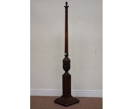 1930s oak standard lamp with shade, carved turner baluster, H173cm (overall) Condition Report Click here for further images, 