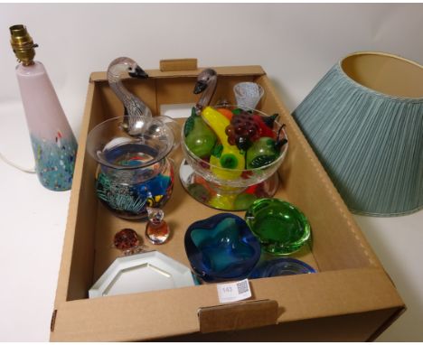 Coloured glass fruit set, two glass swans, art glass lamp with shade and other glassware in one box  Condition Report Click h