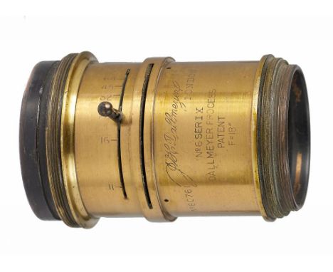 A BRASS PORTRAIT CAMERA LENS, J H DALLMEYER LONDON, NO 6 SERIX DALLMEYER PROCESS PATENT F 18" SOLD BY HUNTERS LTD LONDON 1 ¾ 