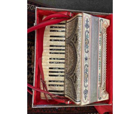 Rosciani accordion store