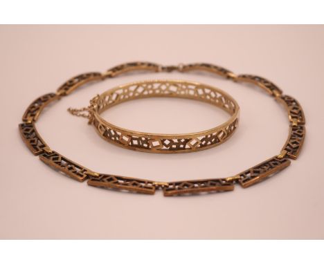Rennie Mackintosh 2000AD Carrick Jewellery 9ct Bangle and Necklace suite. Necklace 33cm in Length and Bangle 66mm in Diameter