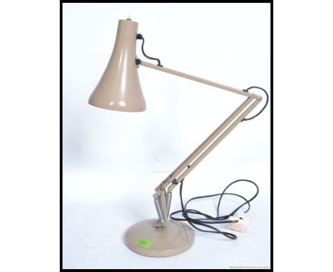 A Herbert Terry brown anglepoise Industrial lamp in excellent condition. Circular base with pendant shade