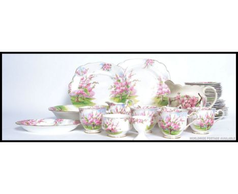 Royal Albert - A Royal Albert part tea service in the Blossom pattern RD No799933, consisting of cups, saucers, side plates, 