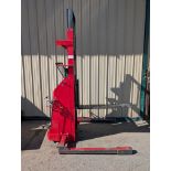 Mobile Industries 1500 Lb Pallet Lifter